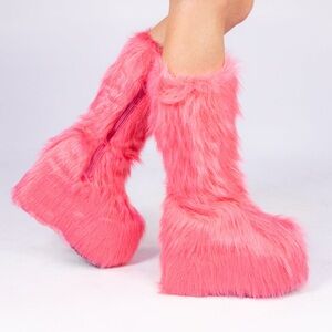 (Sold) Ellie Furry Pink Platform Boots